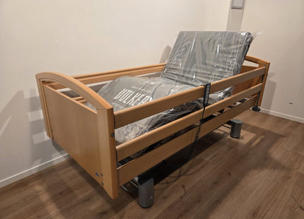 Stiegelmeyer Elvido-Brevo Electric 3-Section Full Option Hospital Bed #11G