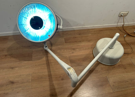 BERCHTOLD CHROMOPHARE C570 OPERATING THEATRE LAMP
