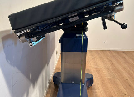 MAQUET ALPHASTAR MOBILE ELECTRIC OPERATING TABLE