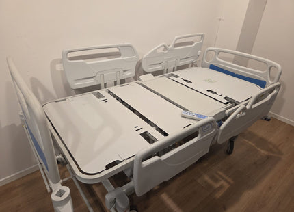 Hill-Rom Centuris ICU Hospital Bed #02