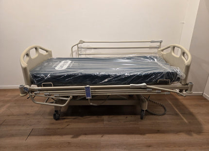Hill-Rom AvantGuard 800 #02 Semi-ICU Hospital Bed