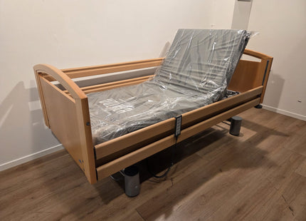 Stiegelmeyer Elvido-Brevo Electric 3-Section Full Option Hospital Bed #11G