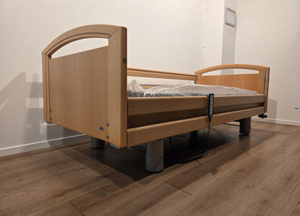 Stiegelmeyer Elvido-Brevo Electric 3-Section Full Option Hospital Bed #11G