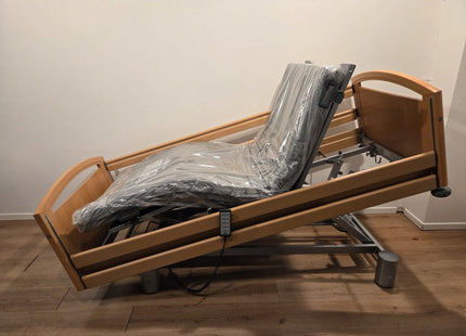 Stiegelmeyer Elvido-Brevo Electric 3-Section Full Option Hospital Bed #11G