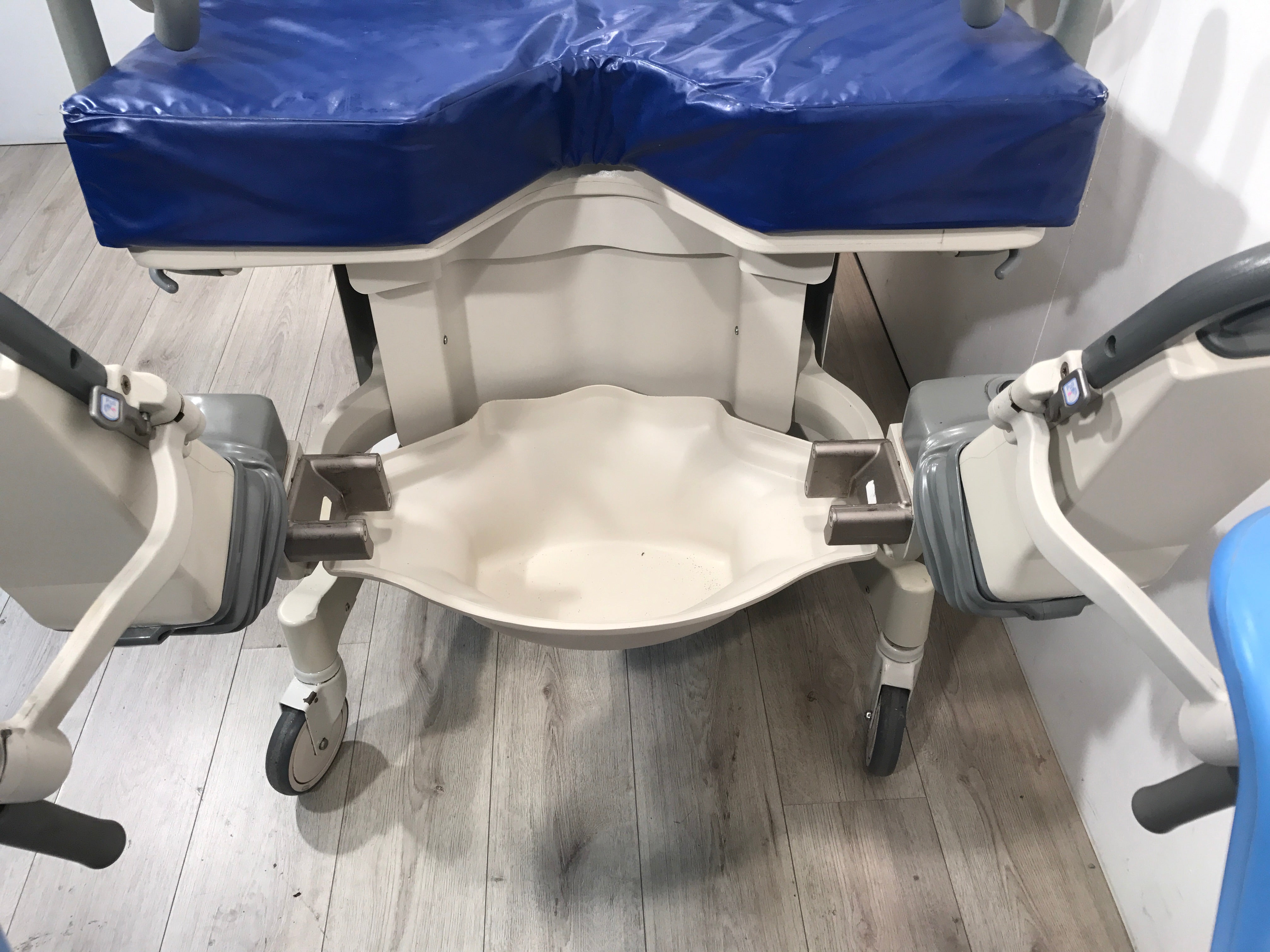 Affinity Delivery Table Hill-Rom Affinity IV Birthing Bed | Used-Hospitalbeds.com
