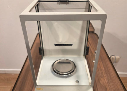 Mettler Toledo AE 260 DeltaRange scale