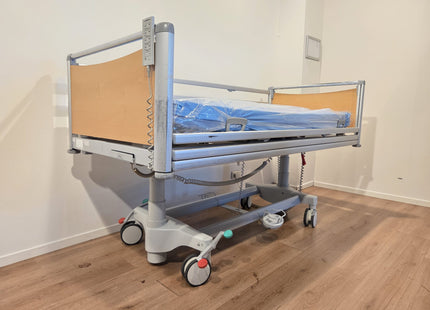 Haelvoet Aron Electric 3-Section  Hospital Bed #32