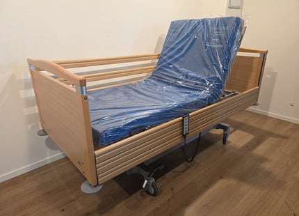 Stiegelmeyer Elvido-Vano Electric 3-Section Full Option Hospital Bed #11K