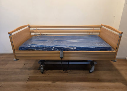 Stiegelmeyer Elvido-Vano Electric 3-Section Full Option Hospital Bed #11K