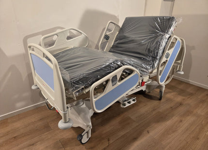Wissner-Bosserhoff Linet Eleganza Electric 3-Section Hospital Bed #44