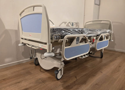 Wissner-Bosserhoff Linet Eleganza Electric 3-Section Hospital Bed #44