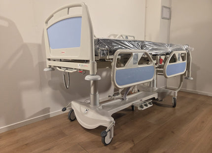Wissner-Bosserhoff Linet Eleganza Electric 3-Section Hospital Bed #44