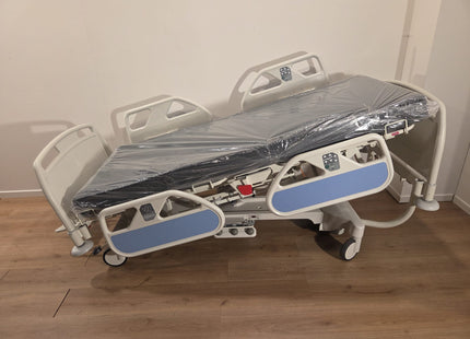 Wissner-Bosserhoff Linet Eleganza Electric 3-Section Hospital Bed #44