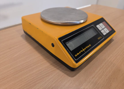 Sartorius 1002 MP9 Scale