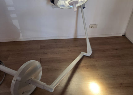 Berchtold Chromophare D530 Plus operating lamp