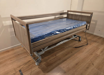 Bock Practico Lie Low 25/80 Electric Full Option 3-Section Hospital Bed #87