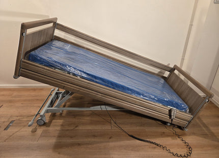 Bock Practico Lie Low 25/80 Electric Full Option 3-Section Hospital Bed #87