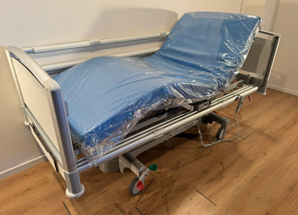 Wissner-Bosserhoff Linet Eleganza Electric 3-Section Hospital Bed #44HA