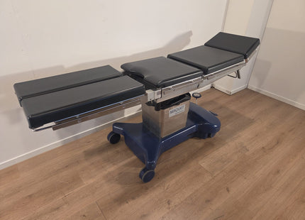 Maquet Alpha Classic Mobile Hydraulic Operating Table