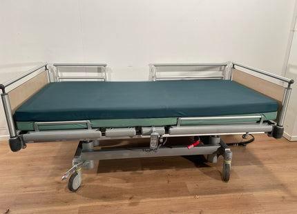 VOLKER (S961-1) 3-SECTION ELECTRIC HOSPITAL BED #00G