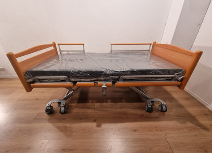 VOLKER 3-SECTION FULL OPTION LOW RYDER ELECTRIC HOSPITAL BED #34