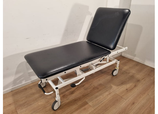 Nesbit Evans 155000 Hydraulic 2-Section Examination Table #41