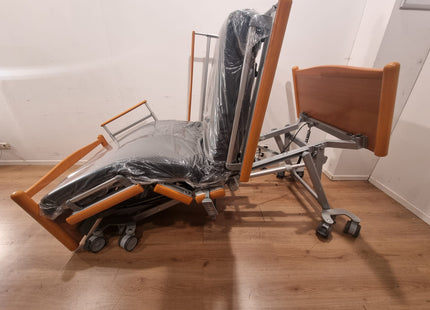 VOLKER 3-SECTION FULL OPTION LOW RYDER ELECTRIC HOSPITAL BED #34