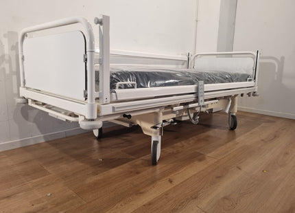 STIEGELMEYER VIVENDO (146352) 3-SECTION ELECTRIC HOSPITAL BED #27A