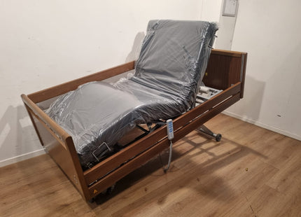 WISSNER BOSSERHOFF SENTIDA 3-SECTION FULL OPTION LOW RYDER ELECTRIC HOSPITAL BED #24G