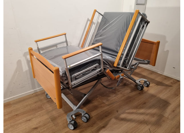 Voelker 5380 Electric 3-Section Full Option Hospital Bed #34