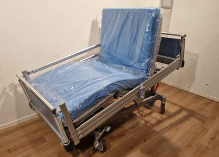 VOLKER (S862-2W) 3-SECTION SHORT ELECTRIC HOSPITAL BED #00L-S