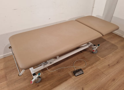 DEWERT 2000/2001 ELECTRIC 2-SECTION EXAMINATION COUCH #36A