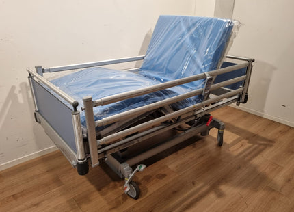 VOLKER (S862-2W) 3-SECTION SHORT ELECTRIC HOSPITAL BED #00L-S