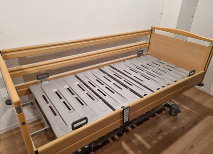 Stiegelmeyer Elvido-Vervo Electric 3-Section Full Option Hospital Bed #11E