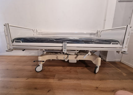 STIEGELMEYER VIVENDO (146352) 3-SECTION ELECTRIC HOSPITAL BED #27A