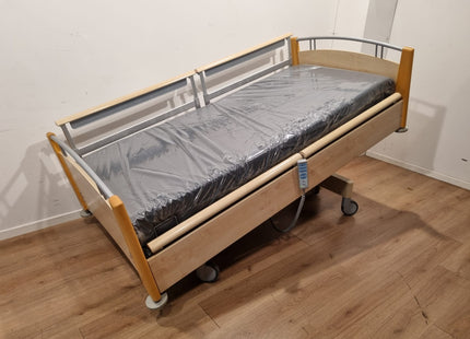 WISSNER BOSSERHOFF ESTETICA 3-SECTION FULL OPTION ELECTRIC HOSPITAL BED #26B