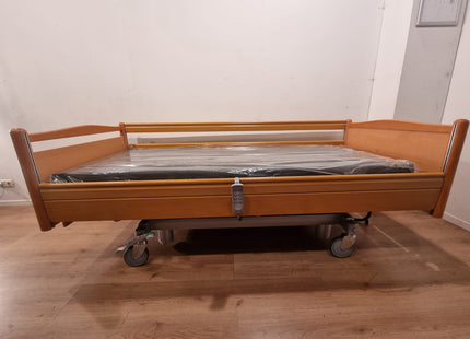 VOLKER (S280) 3-SECTION ELECTRIC HOSPITAL BED #40E