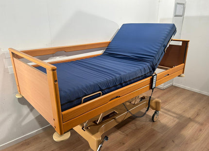 STIEGELMEYER 3-SECTION ELECTRIC HOSPITAL BEDS NR 09
