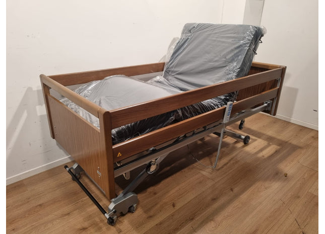Wissner-Bosserhoff Sentida Electric Full Option Hospital Bed #24G