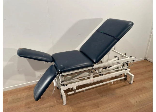 PLASTER 3-SECTION EXAMINATION COUCH