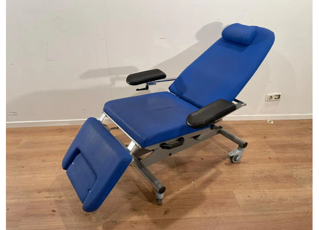 Mechanical Dialysis Chair #02