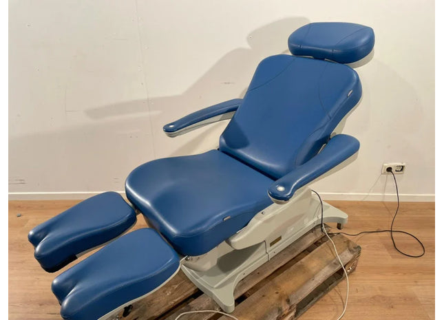 1 PCS BENTLON EXAMINATION CHAIR