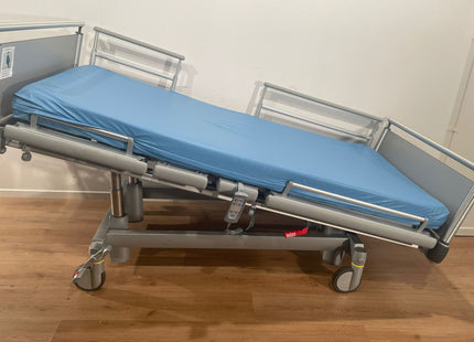 VOLKER 3-SECTION ELECTRIC HOSPITAL BED NR 00M