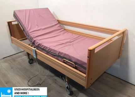 STIEGELMEYER 3-SECTION ELECTRIC HOSPITAL BEDS NR 09A