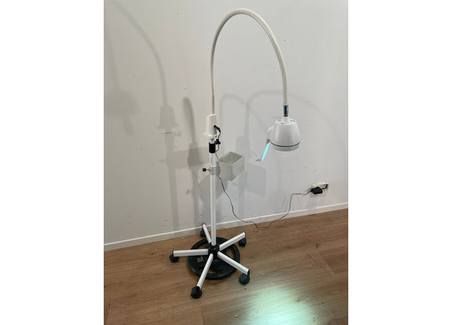 LID Exclairages Mobile Examination Light