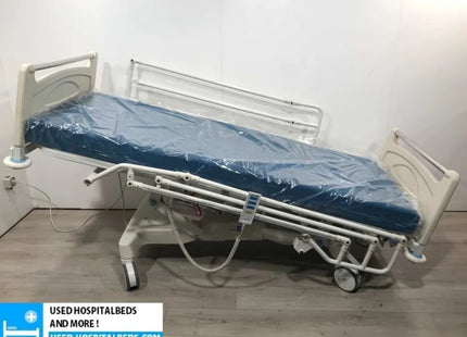 HUNTLEIGH CONTOURA 3-SECTION ELECTRIC USED HOSPITALBED NR 51