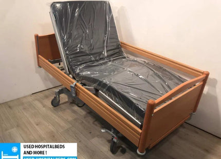 VOLKER 3-SECTION FULL OPTION ELECTRIC HOSPITAL BED NR 40B