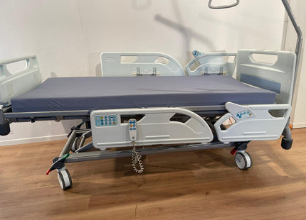 HUNTLEIGH 8.000 ENTERPRISE 3-SECTION ELECTRIC USED HOSPITAL BED NR 52