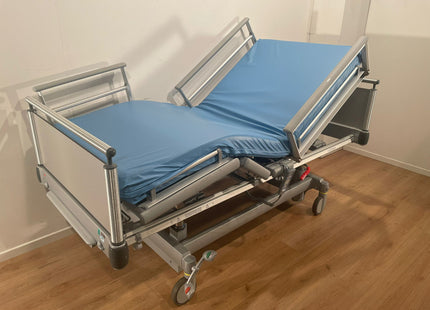 VOLKER 3-SECTION ELECTRIC HOSPITAL BED NR 00M